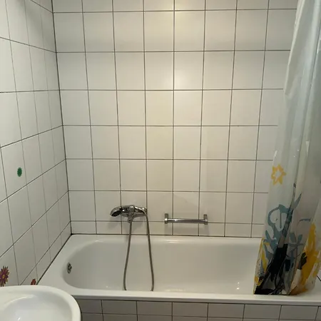 Apartment Flowerpower 10personen-penne-hostel