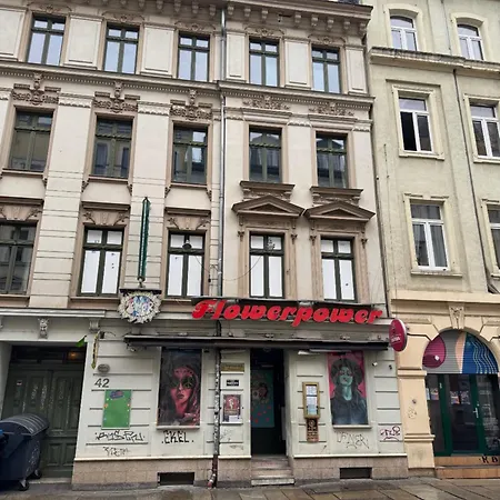 Flowerpower 10personen-party-hostel * Lipsk