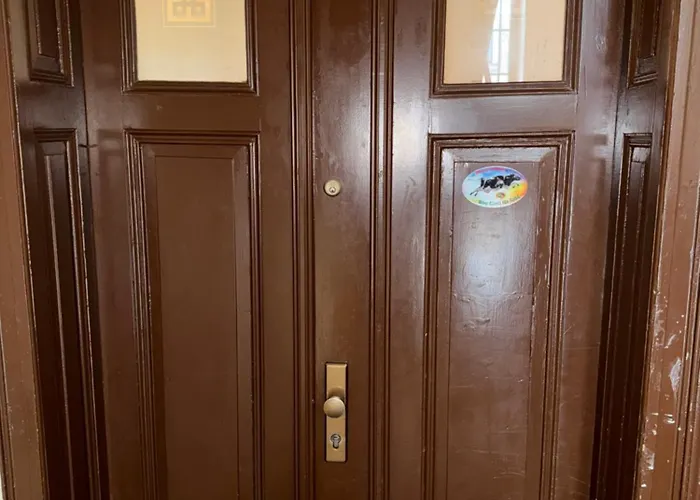 Flowerpower 10personen-party-hostel Διαμέρισμα