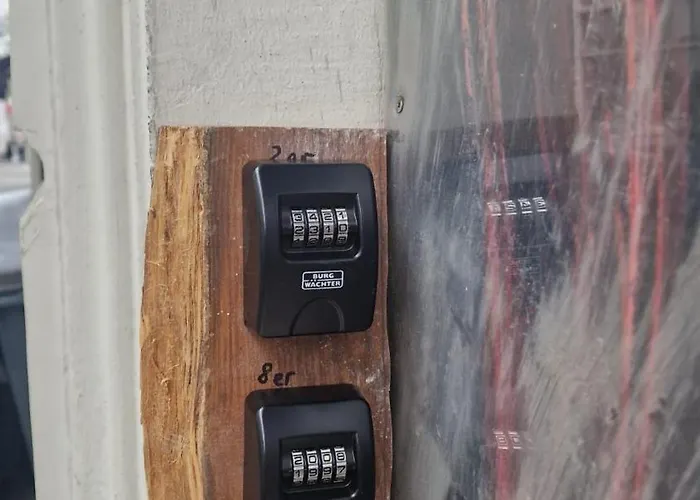 Flowerpower 10personen-party-hostel Διαμέρισμα Λειψία